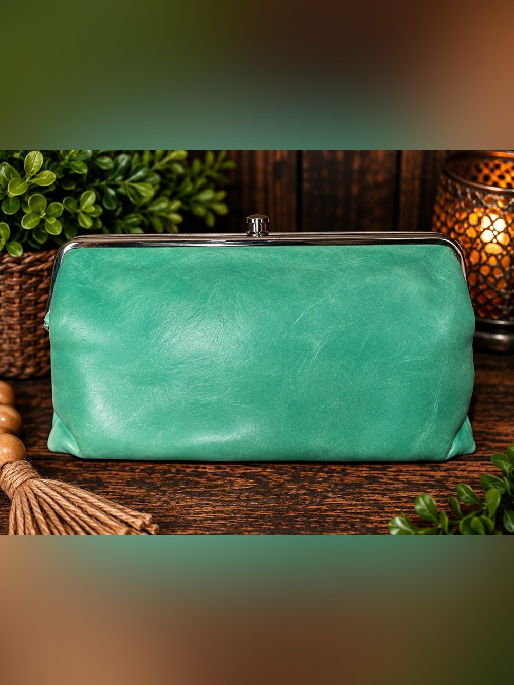 HOBO International Turquoise Green Leather Kiss-Lock Clutch Wallet